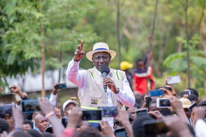 Ruto Appeals to Kalonzo to Reciprocate Past Political Support During Ukambani Tour